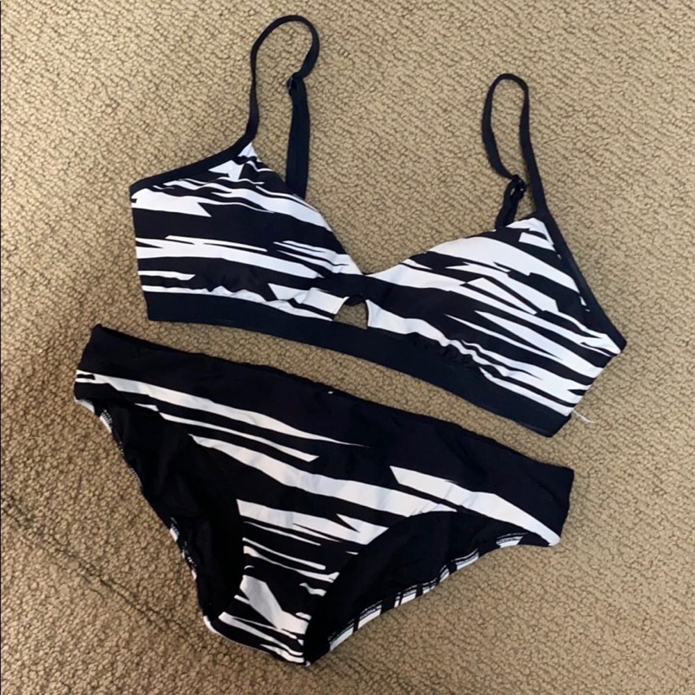 Seafolly swim top and bottom size 10 US (14 AUS)